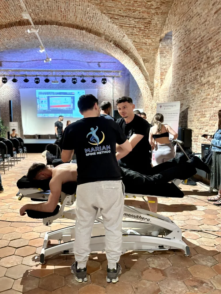 demonstratie-practica-manuthera-242-mobilizare-spinala-3d